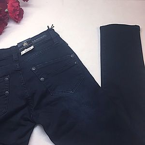 NWT Dark Blue Rock & Republic Berlin Skinny Jeans
